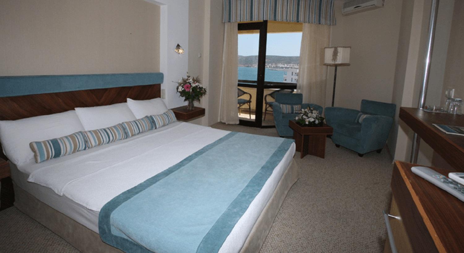 Babaylon Hotel Çeşme Esterno foto
