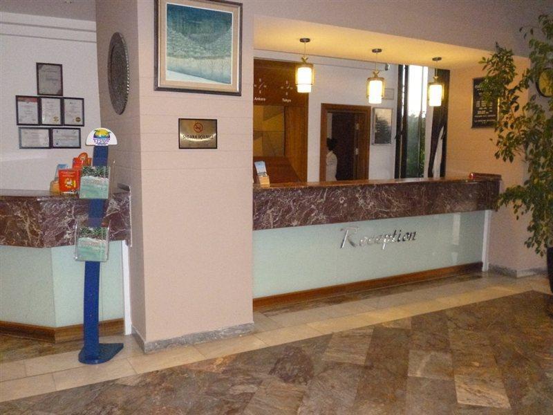 Babaylon Hotel Çeşme Esterno foto