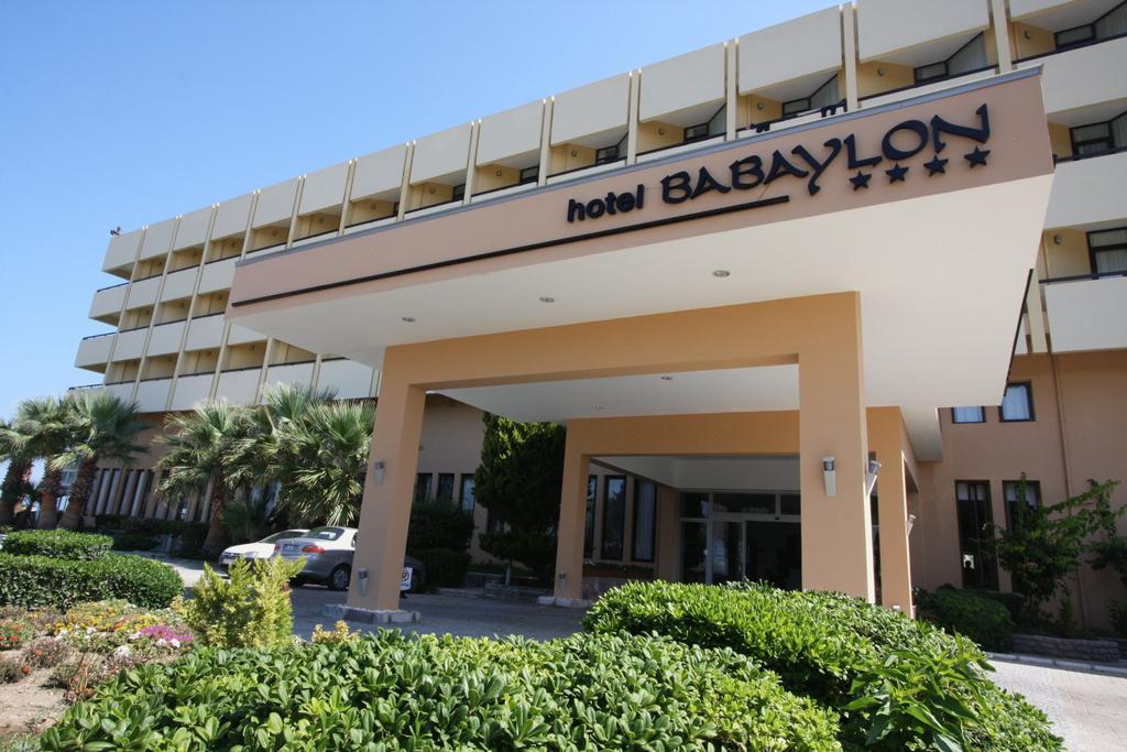 Babaylon Hotel Çeşme Esterno foto
