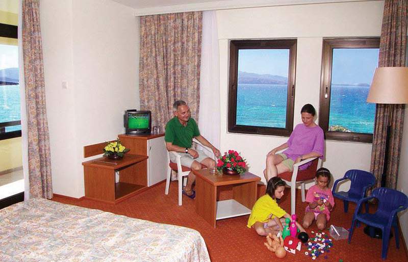 Babaylon Hotel Çeşme Esterno foto