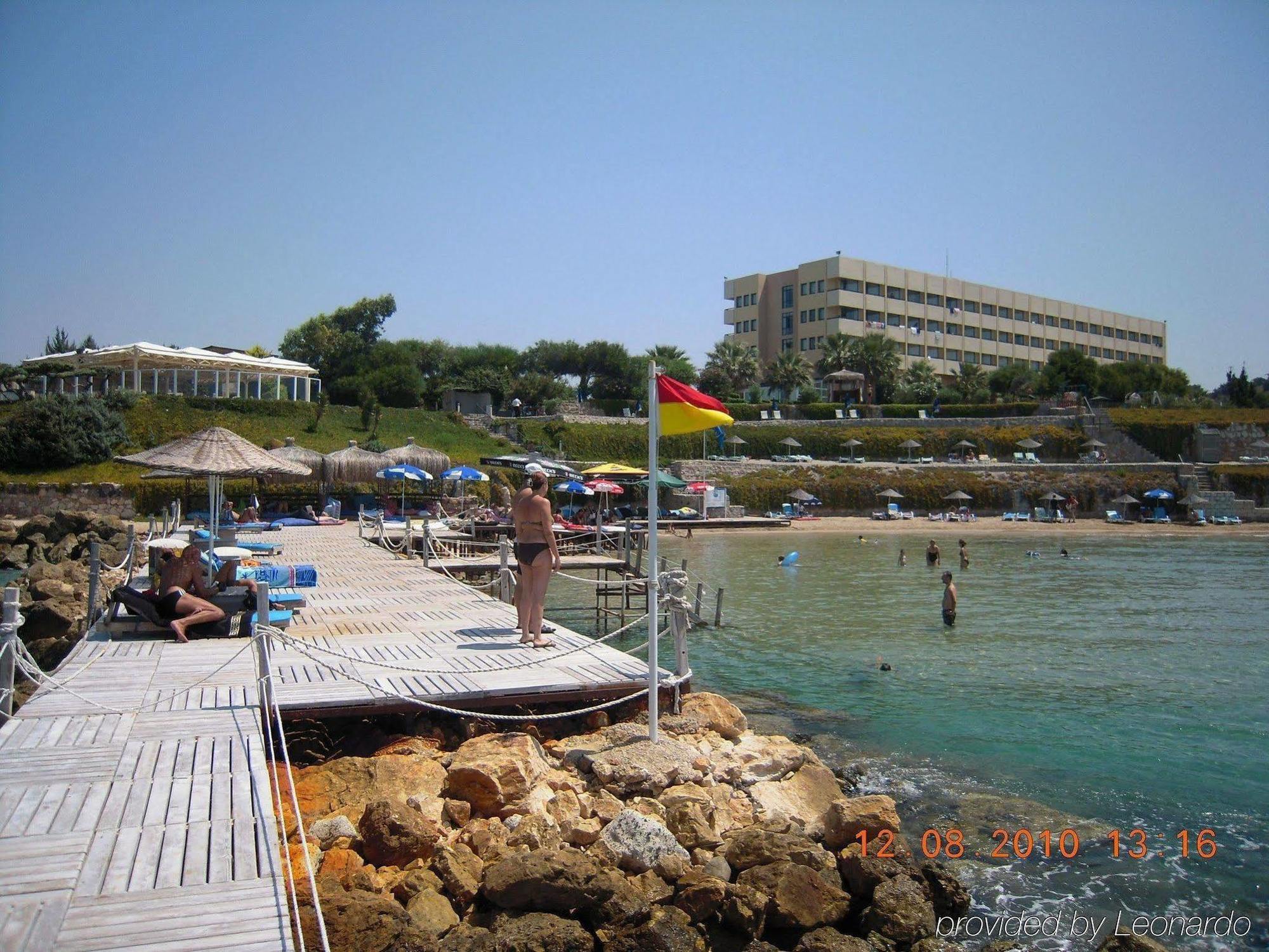 Babaylon Hotel Çeşme Esterno foto
