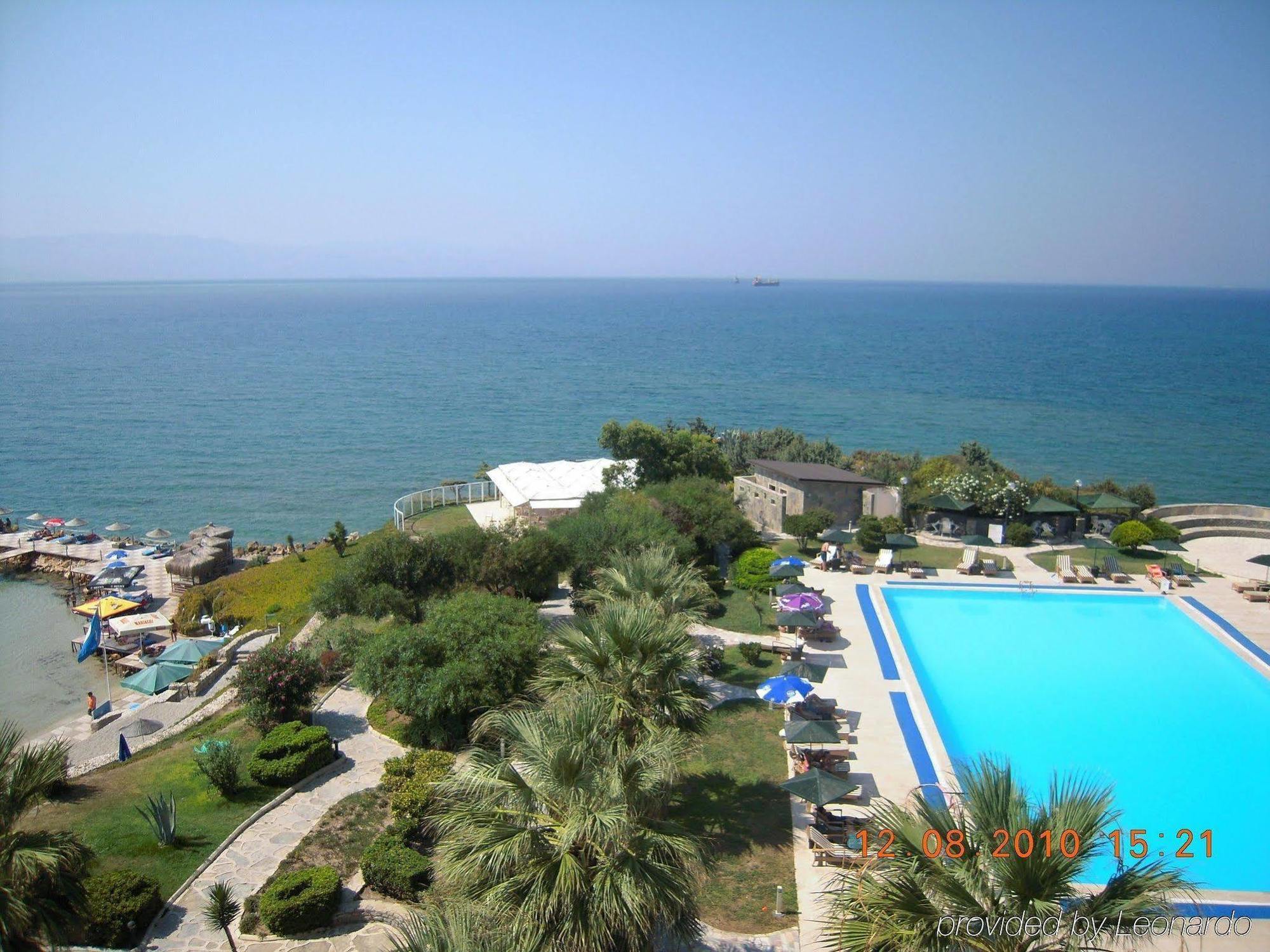 Babaylon Hotel Çeşme Esterno foto