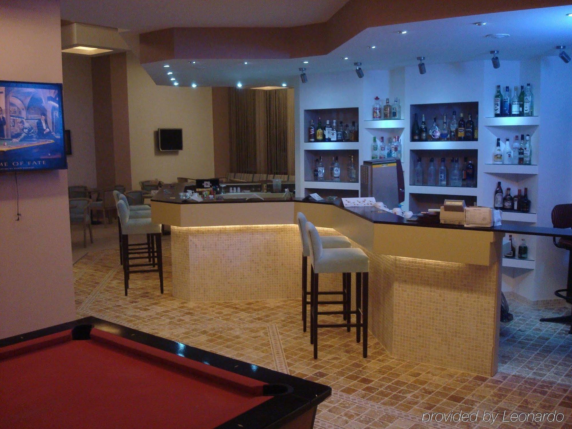Babaylon Hotel Çeşme Esterno foto