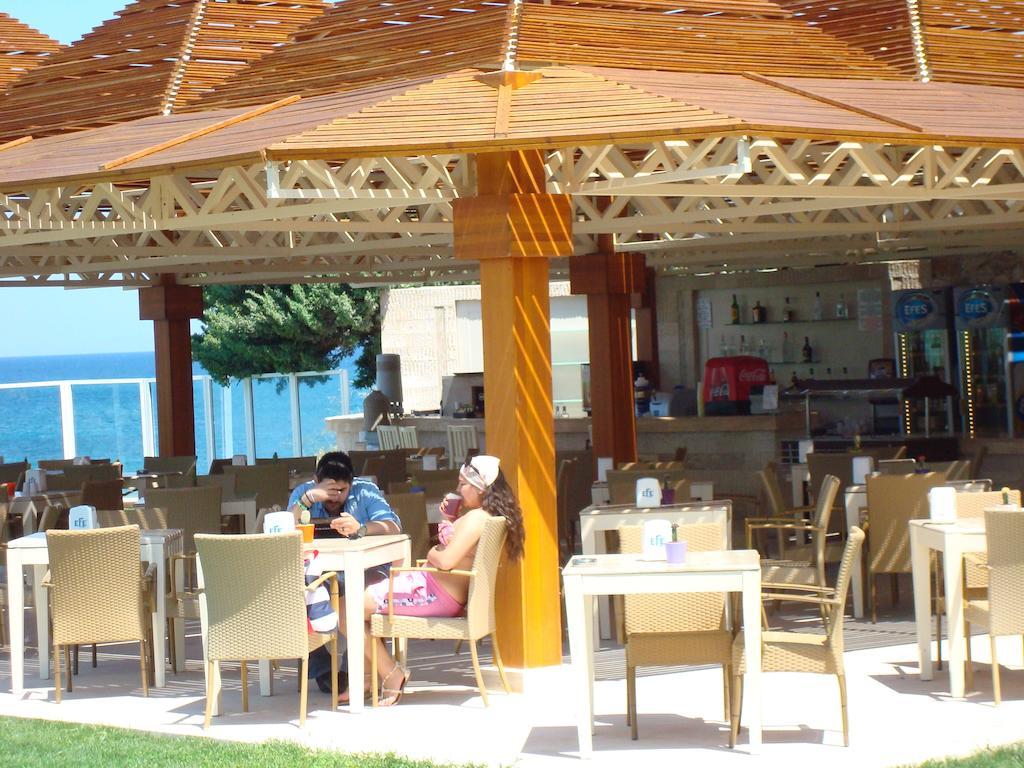 Babaylon Hotel Çeşme Esterno foto